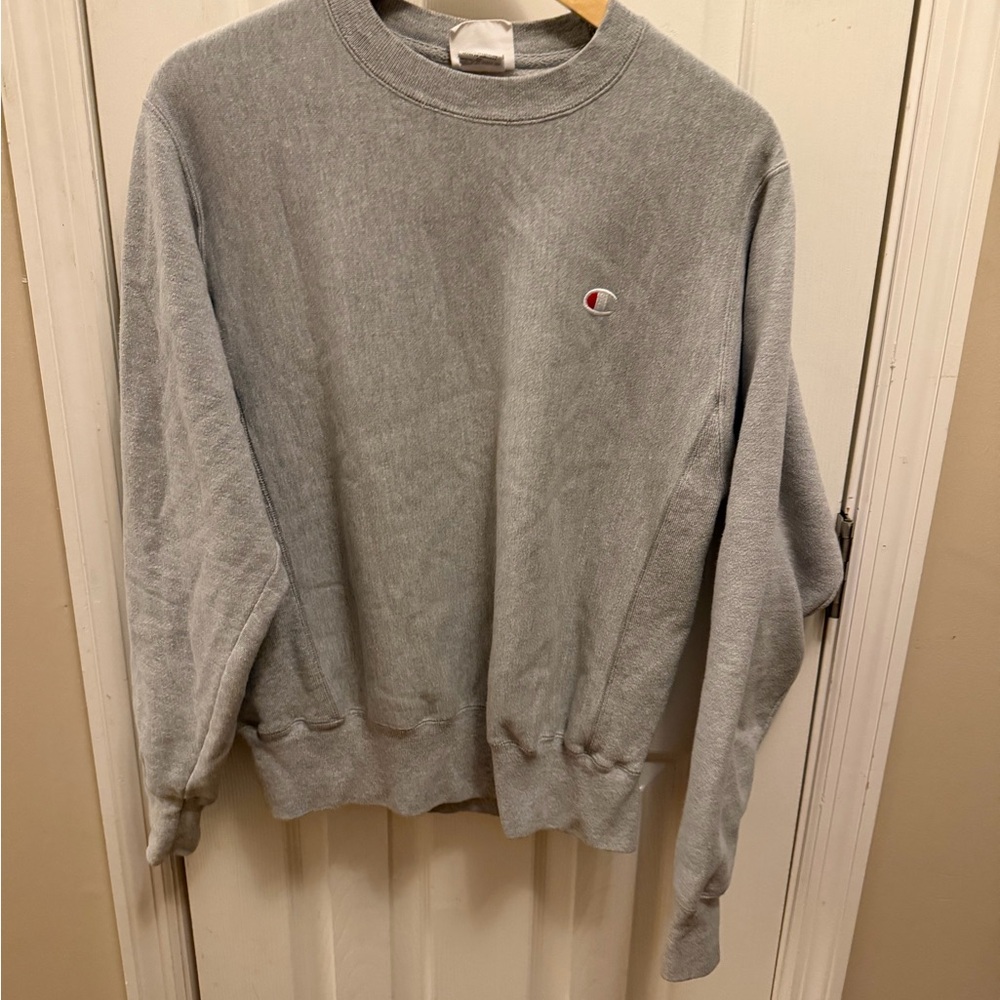 Champion Women’s Crewneck Sweater in Light Gray